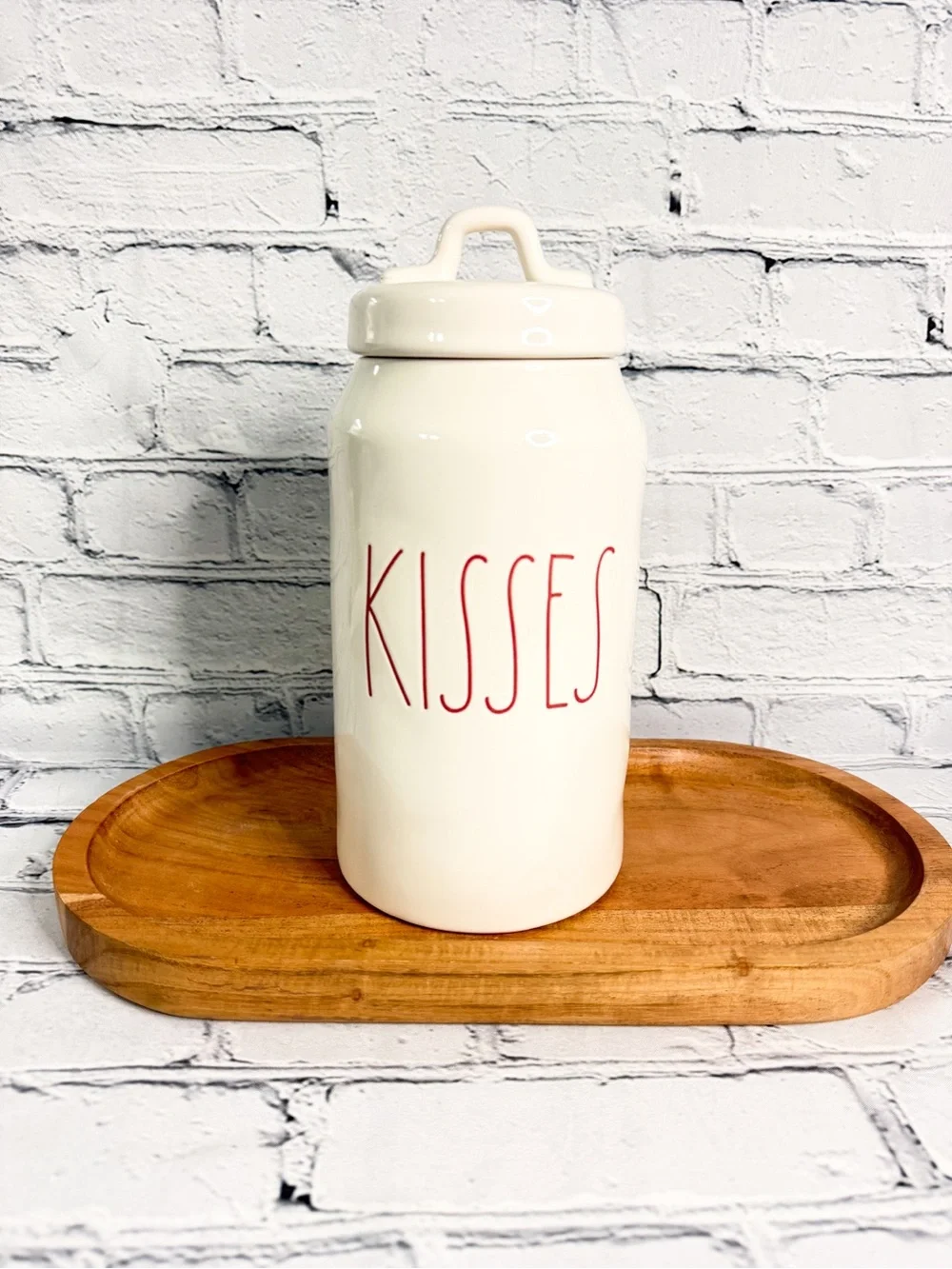 Rae Dunn Kisses Canister